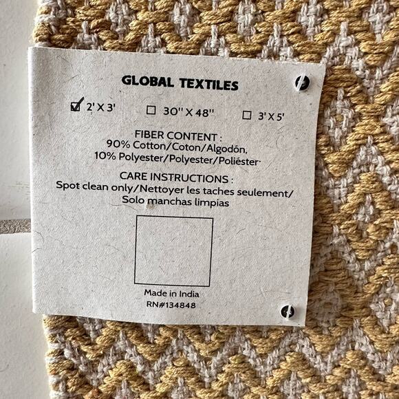 Golden Cream Handwoven Diamond Accent Rug Made in India 2’x3’ NWT Global Textile - Picture 4 of 5